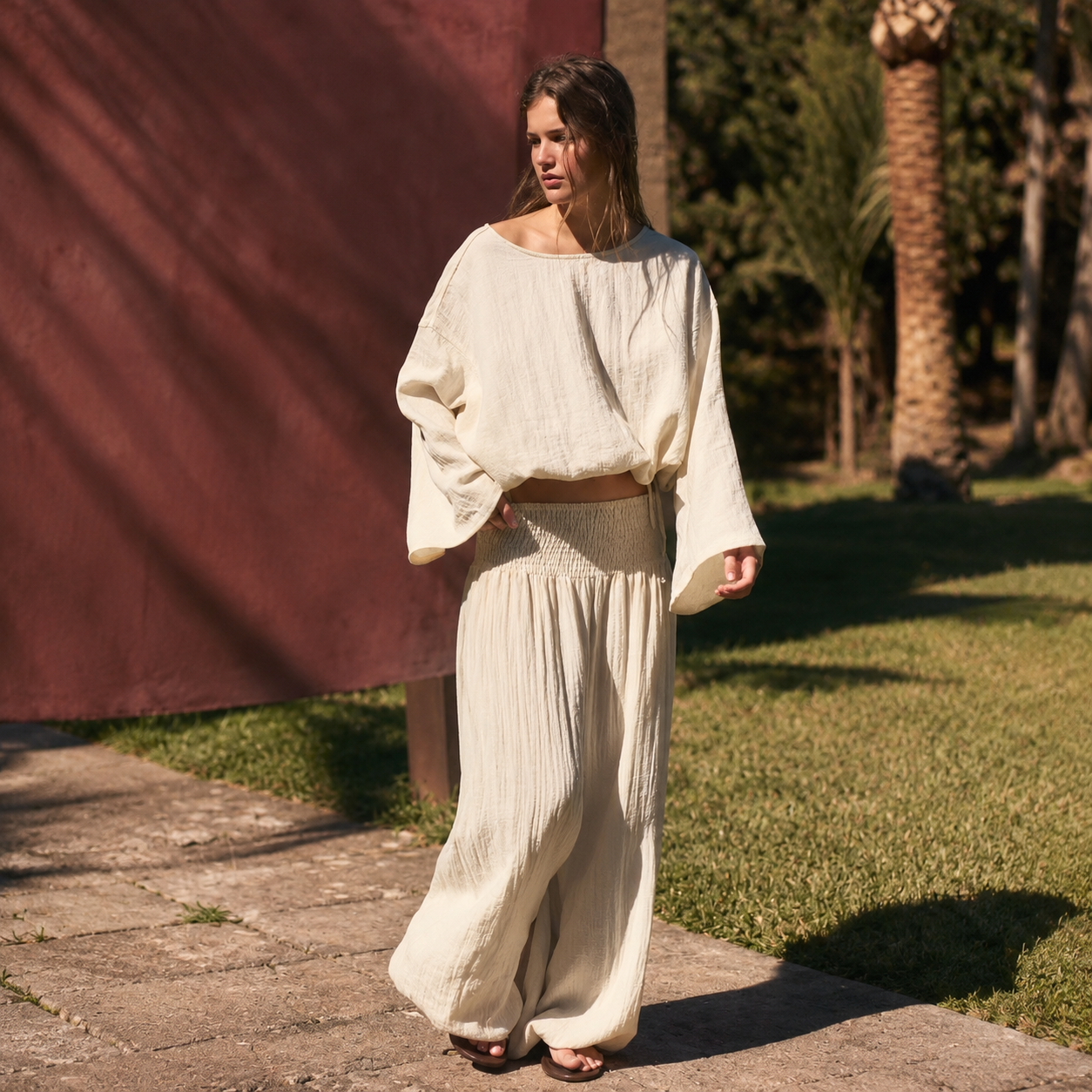 Blus & Byxset i Viskos – Lätt, Luftigt och Elegant